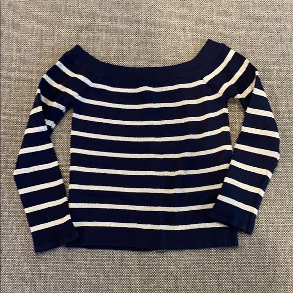 Mo Vint Off the Shoulder Crop Top - Picture 3 of 4